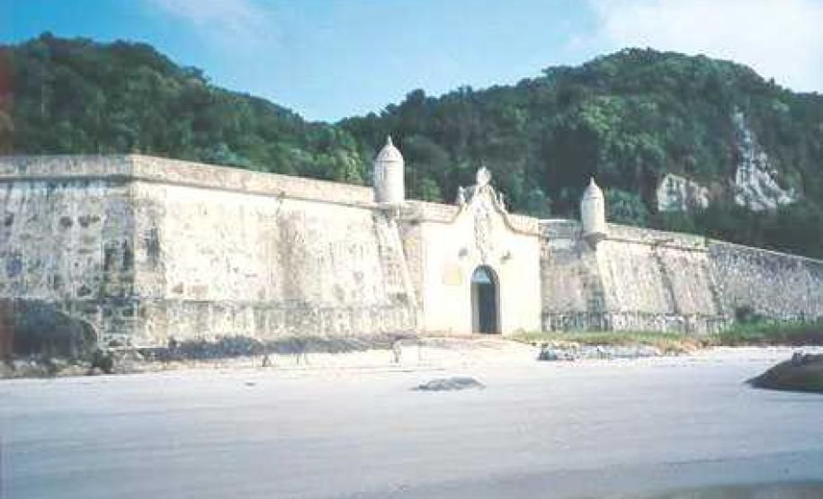 Fortaleza de Nossa Senhora dos Prazeres Conheça esse Paraíso Guia da Ilha do Mel Fortaleza de Nossa Senhora dos Prazeres Conheça esse Paraíso Guia da Ilha do Mel