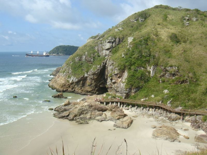 gruta das encantadas - ilha do mel